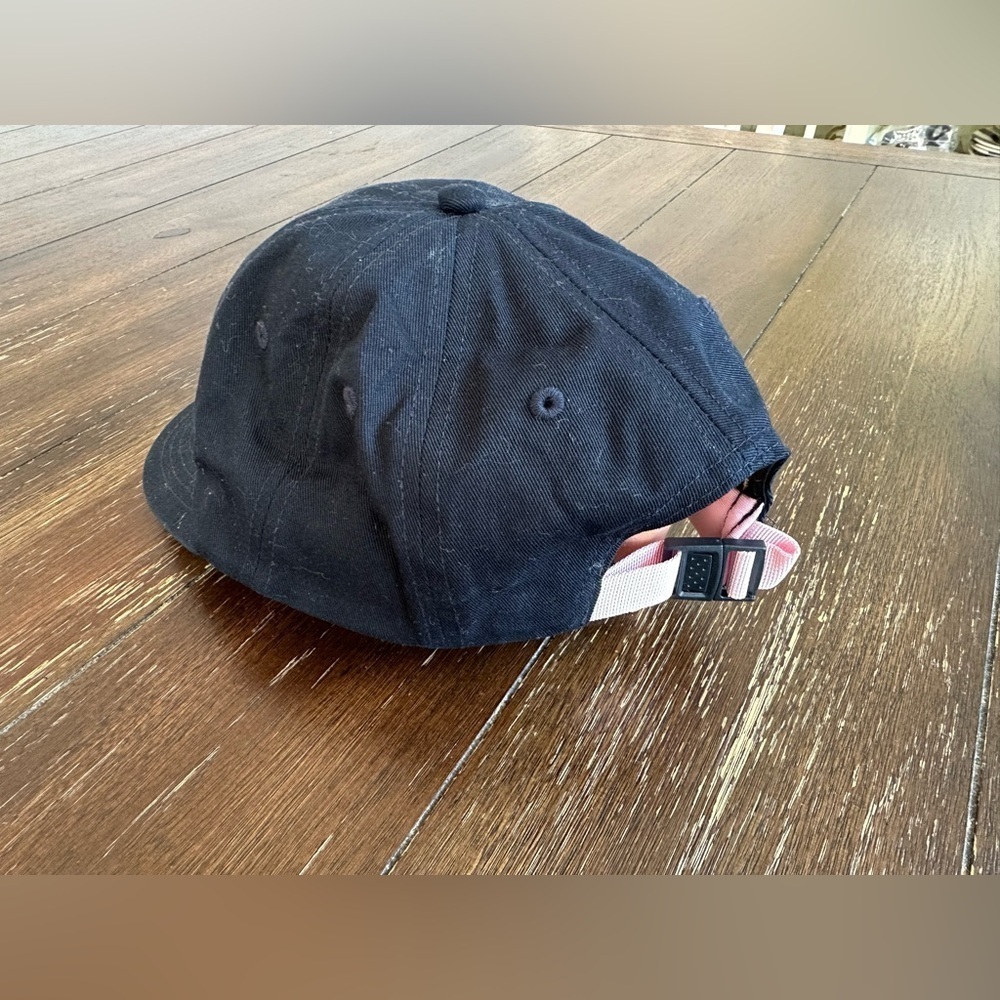 H&M Black Baseball Cap with White Keith Haring Graphic - Picture 2 of 11
